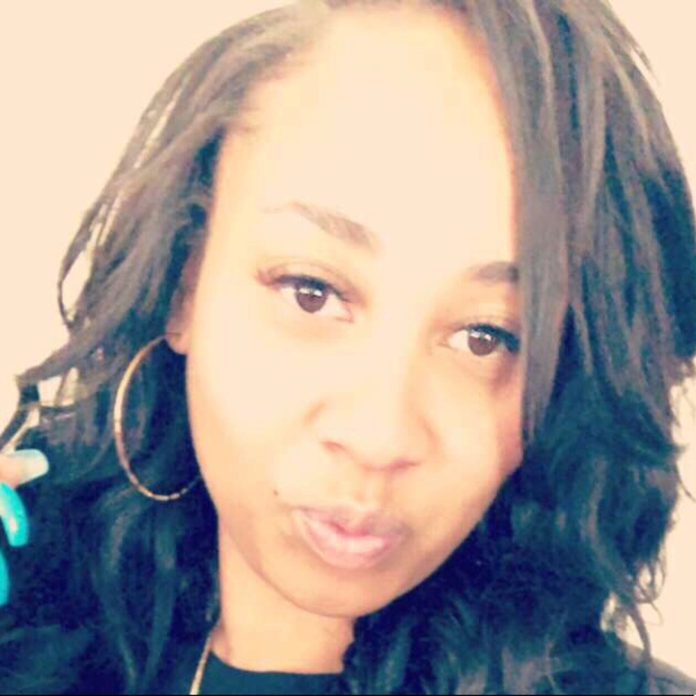 Meet your Posher, Kamika